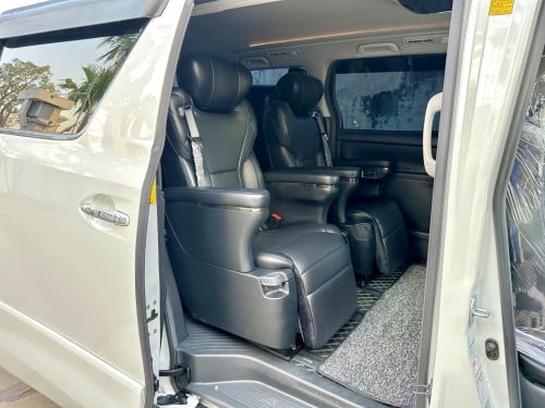 TOYOTA ALPHARD 2014 HF ពណ៌ស ក្នុងខ្មៅ