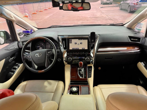 Toyota alphard 2015 hybrid
