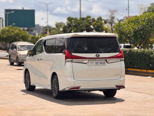 Toyota alphard 2015 hybrid