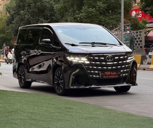Toyota ALPhard V4 2018 ឡេីង​ស៊េរី​ 2025 Full option