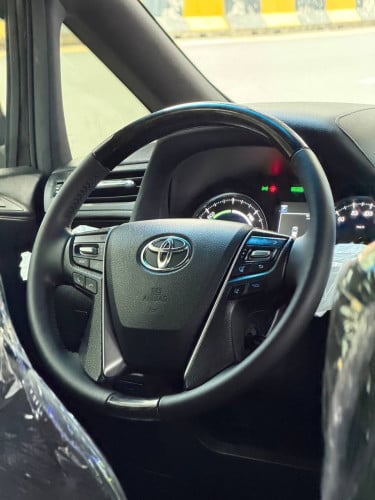 Toyota ALPhard V4 2018 ឡេីង​ស៊េរី​ 2025 Full option