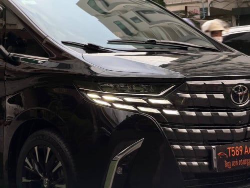 Toyota ALPhard V4 2018 ឡេីង​ស៊េរី​ 2025 Full option