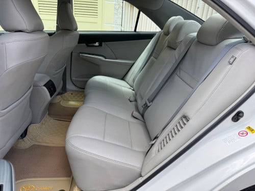 Toyota Camry XLE Hybrid 013 ឡានកាលី​