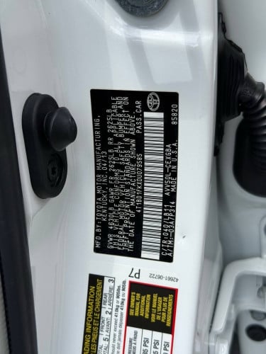 Toyota Camry XLE Hybrid 013 ឡានកាលី​