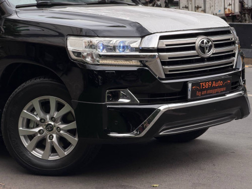 Toyota Land Cruiser V6 2018 Full option សាំង​