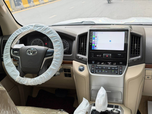 Toyota Land Cruiser V6 2018 Full option សាំង​
