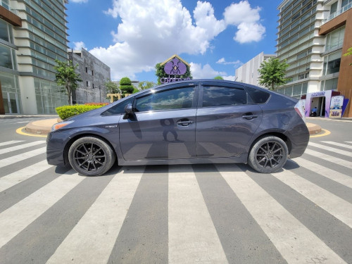 TOYOTA PRIUS 2011 option 4  ដំបូលសូឡា