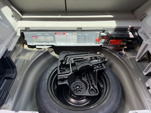 TOYOTA Prius 2012 ពណ៌​ ខ្មៅ​​ 125958 Miles សុីនតម្លៃ​ ពិសេស​ 18200$