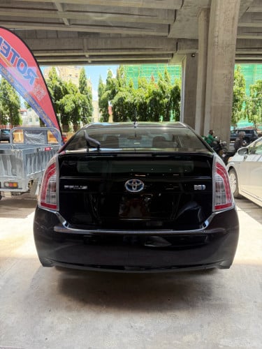 TOYOTA Prius 2012 ពណ៌​ ខ្មៅ​​ 125958 Miles សុីនតម្លៃ​ ពិសេស​ 18200$