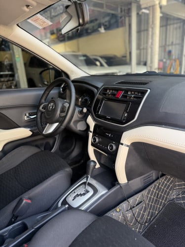 Toyota Rush 2020 កៅអីបីជួរ