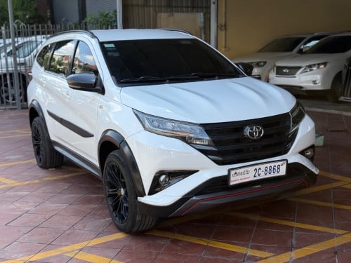 Toyota Rush 2020 កៅអីបីជួរ