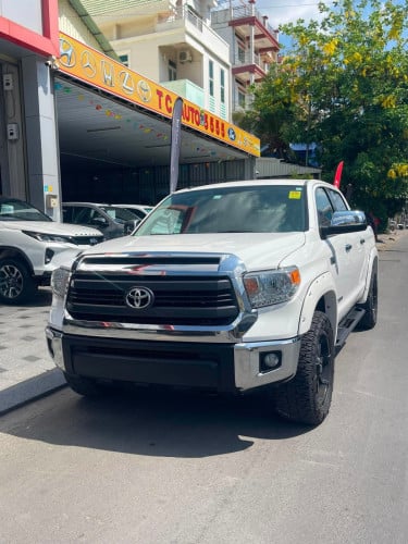 Toyota Tondtra 2015