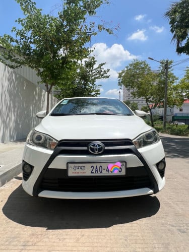 Toyota Yaris 2017ឡានទិញថ្មីពីក្រុមហ៊ុន