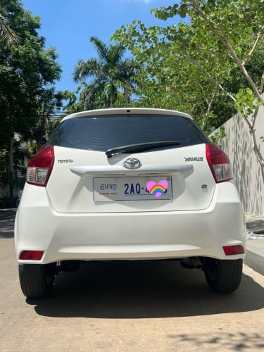 Toyota Yaris 2017ឡានទិញថ្មីពីក្រុមហ៊ុន