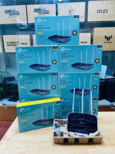 Wireless Router WiFi Brand tp-link Model :Archer C20  អីវ៉ានមាននៅក្នុងស្តុក ធានា1ឆ្នាំ