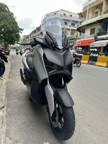 XMAX250