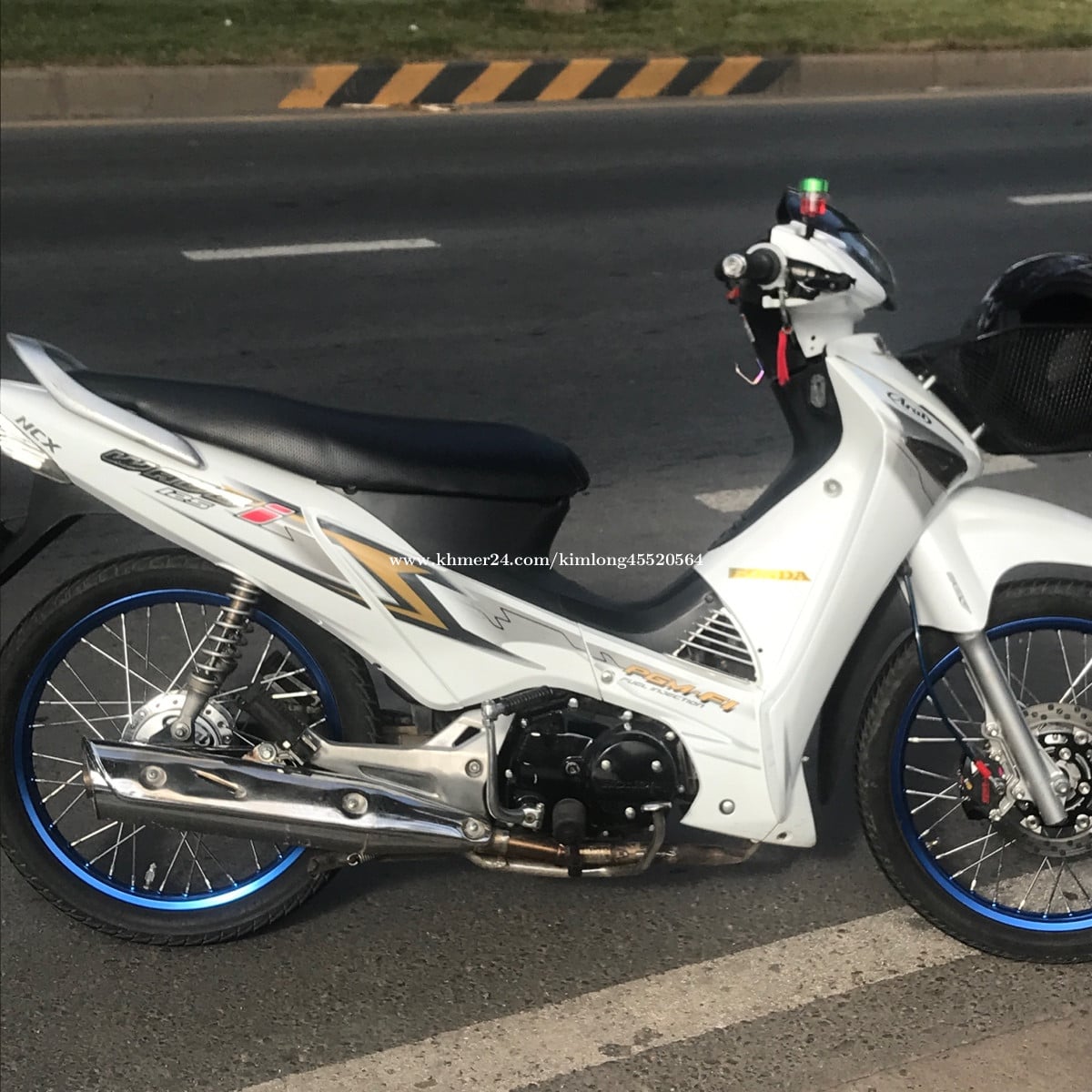 Wave 125i for sell have tax