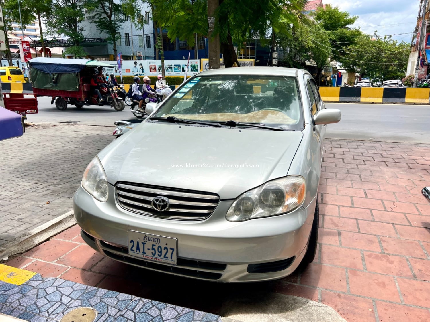 Corolla03 LE