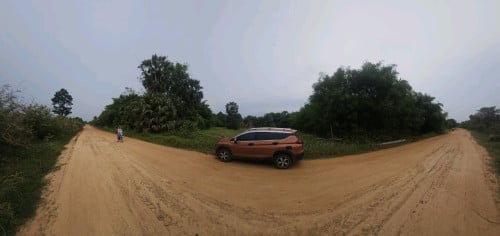 ដីចំការ