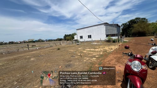 ដីលក់​ ខាង​ជេីង​ភ្នំ​បាសិត​