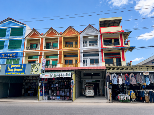 ផ្ទះអាជីវកម្មសំរាបលក់នៅលើផ្លូវសឡា ជិតស្ថានីយ៏ទូរទស្សបាយ័ន