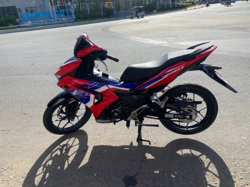 ម៉ូតូលក់