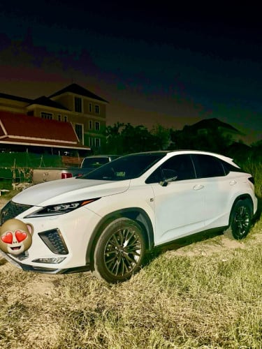 ឡានម្ចាស់ផ្ទាល់ RX300-2022 F-Sports ទិញខ្លាញ់គោក្រុមហ៊ុនស្រុកខ្មែរ