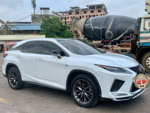 ឡានម្ចាស់ផ្ទាល់ RX300-2022 F-Sports ទិញខ្លាញ់គោក្រុមហ៊ុនស្រុកខ្មែរ