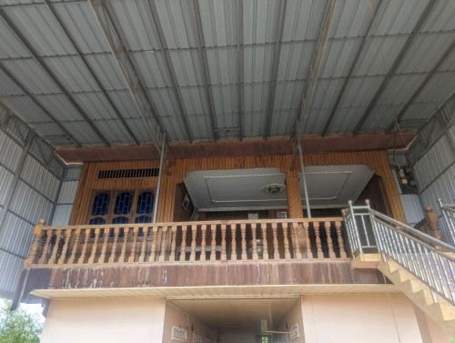 ផ្ទះជួល លើផ្លូវភ្លោះក្រុងក្រចេះ