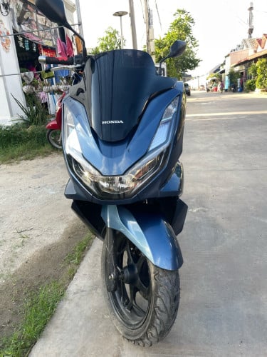 ម៉ូតូនៅស្អាតសានុំម្ចាស់ដើមមានកាតត្រឹមត្រូវកំលាំង160ក្រុមហ៊ុន