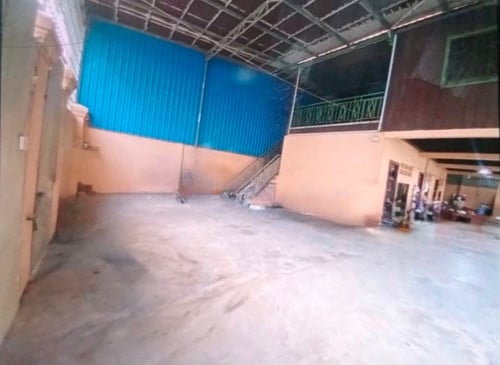 ផ្ទះជួល ឈើលើថ្មក្រោម