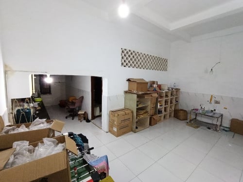 ផ្ទះអាជីវកម្មសម្រាប់លក់