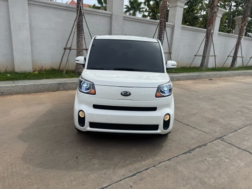 ជាប្រភេទ ឡានរៀប់ចំហេីយម៉ាស្អាត់ តុបតែងហេីយ តំលៃចចារ បាន