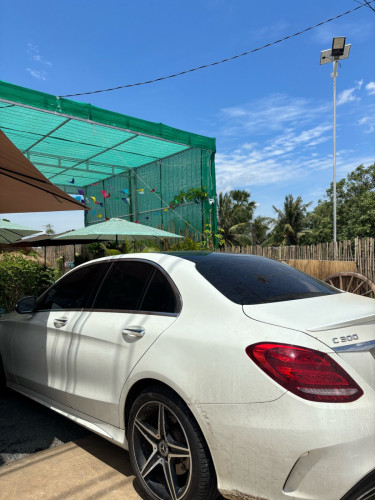 ឡាន