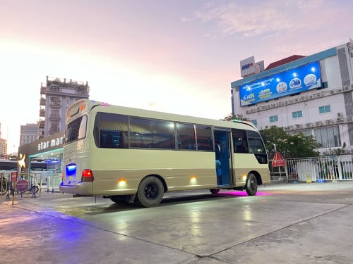 ឡានលក់ប្រញ៉ាប់លុយបន្ទាន់