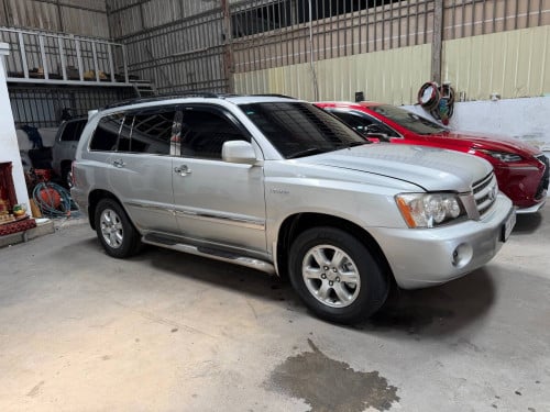 ឆ្នាំ​02​ ប៉ុង​1​ ក្នុងលឿង​ធានាឡានស្អាតអត់បុកប៉ះអត់ច្រេសស្រុីនជុំ​ម្ចាស់ដេីមទីមួយ​