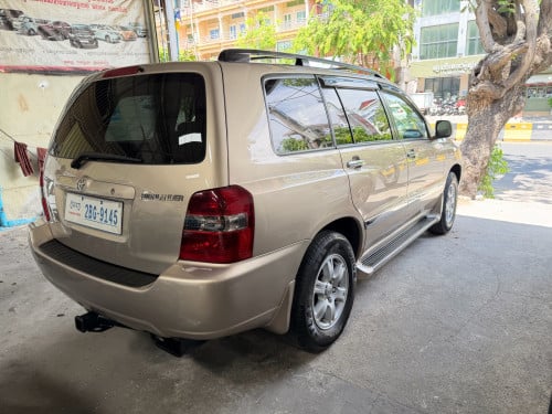 ឆ្នាំ​04ប៉ុង​1V4 ប្រភេទ​ឡាន​កៅអី​ចុច​ ពោង​សុវត្ថិភាព​8គ្រាប់​ ធានា​ស្អាត​សាណុំស្រុីន​ទាំង​អស់​