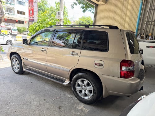 ឆ្នាំ​04ប៉ុង​1V4 ប្រភេទ​ឡាន​កៅអី​ចុច​ ពោង​សុវត្ថិភាព​8គ្រាប់​ ធានា​ស្អាត​សាណុំស្រុីន​ទាំង​អស់​