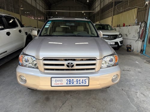 ឆ្នាំ​04ប៉ុង​1V4 ប្រភេទ​ឡាន​កៅអី​ចុច​ ពោង​សុវត្ថិភាព​8គ្រាប់​ ធានា​ស្អាត​សាណុំស្រុីន​ទាំង​អស់​