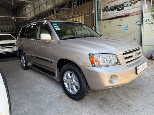 ឆ្នាំ​04ប៉ុង​1V4 ប្រភេទ​ឡាន​កៅអី​ចុច​ ពោង​សុវត្ថិភាព​8គ្រាប់​ ធានា​ស្អាត​សាណុំស្រុីន​ទាំង​អស់​