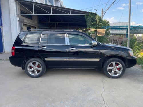 មានសេវាកម្មបង់រំលស់100% បង់120$-250$🚗Toyota  Highlander  2001 V6 ប៉ុង2 ស្អាតថ្មីណាស់