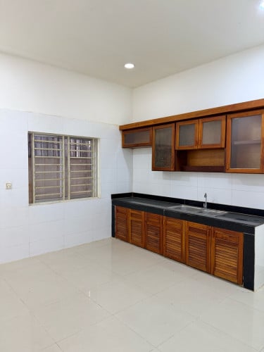 ផ្ទះជួលបុរីពិភពថ្មី២ក្រុងតាខ្មៅ តម្លៃ140$