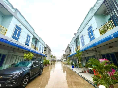 បញ្ចុតម្លៃពី5000ដល់10000$