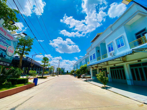 បញ្ចុតម្លៃពី5000ដល់10000$