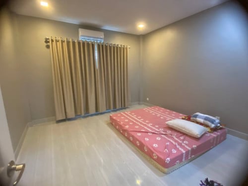 វីលៀមវីឡាលក់បន្ទាន់$98,000(ចរចារបាន) Regency Villa-Urgent sales $98,000(Negotiable)