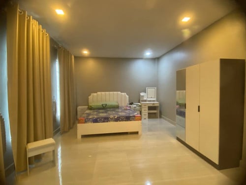 វីលៀមវីឡាលក់បន្ទាន់$98,000(ចរចារបាន) Regency Villa-Urgent sales $98,000(Negotiable)