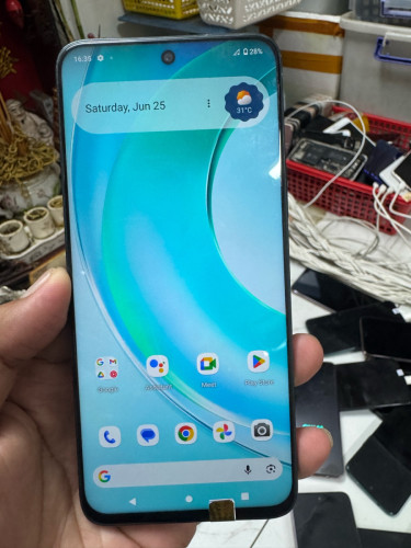 លក់ទូរសព្ទ​ Android Ram 6 G +128G version global play stor