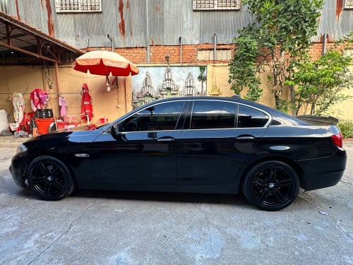 ឡានលក់ BMW 528i V4  ឆ្នាំ2013