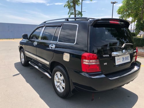 លក់ Highlander 01 ប៉ុង2 ម៉ាសុីនv6 8900$ចចារ