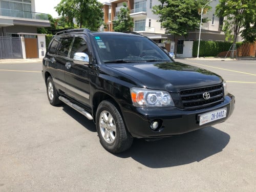 លក់ Highlander 01 ប៉ុង2 ម៉ាសុីនv6 8900$ចចារ